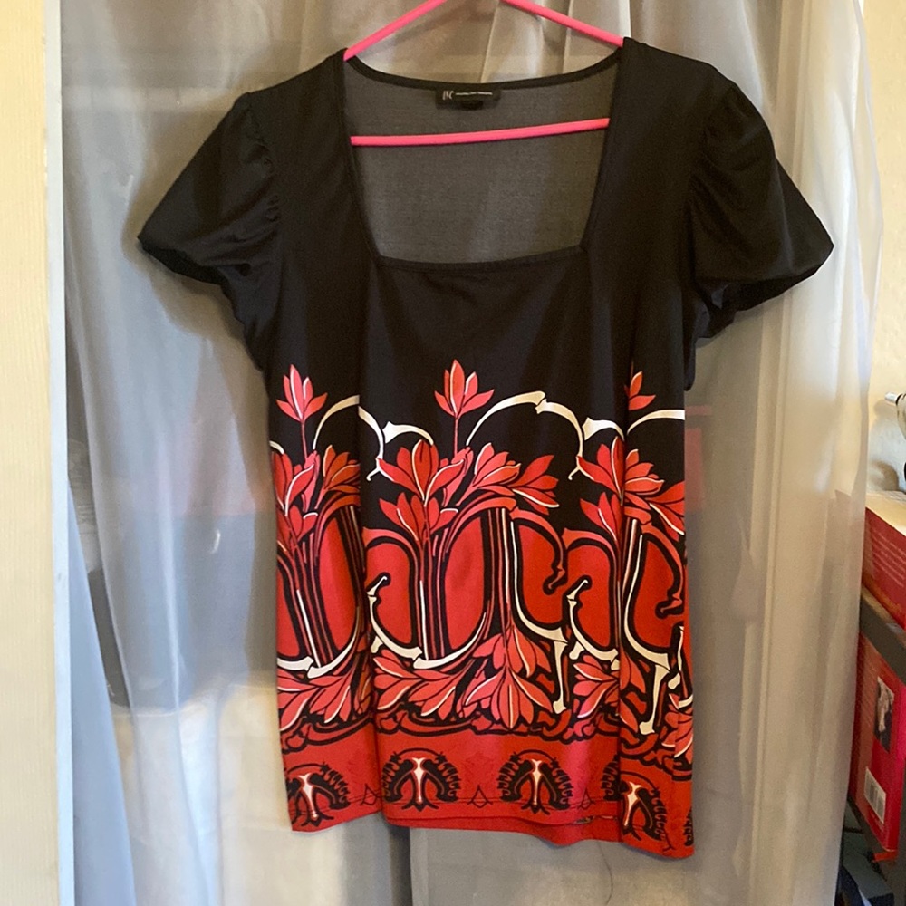 INC short sleeve women’s top